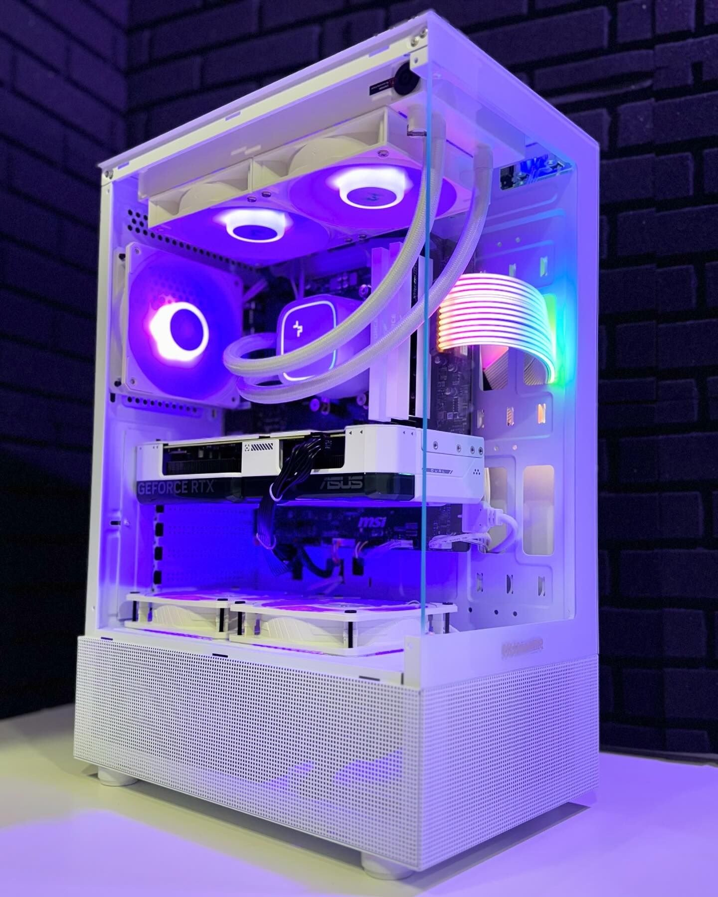 Ryzen 7 5800X // RTX 4070