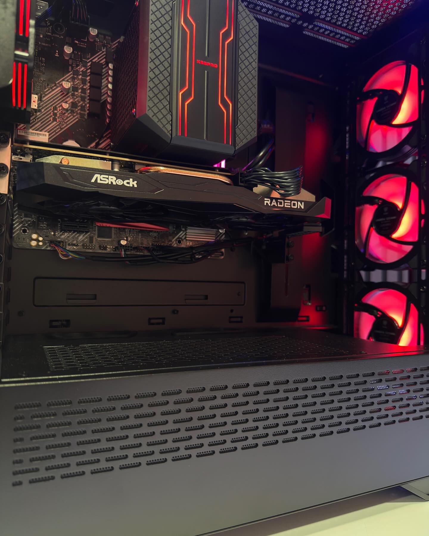 imgi_40_514752048_18315908461232062_2181465270858811873_n-1