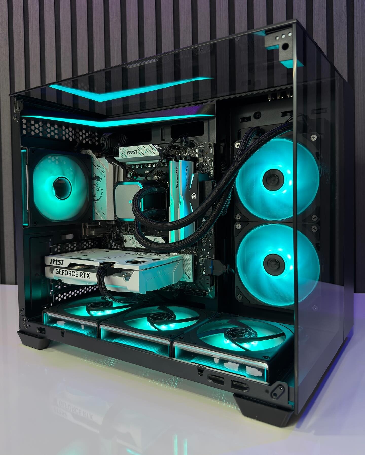 Ryzen 5 9600X // RTX 5060