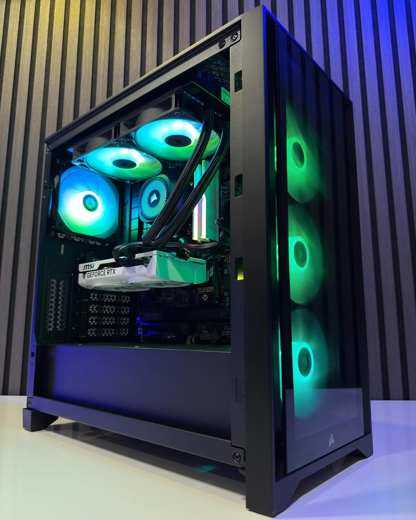 i7-14700KF // RTX 5060